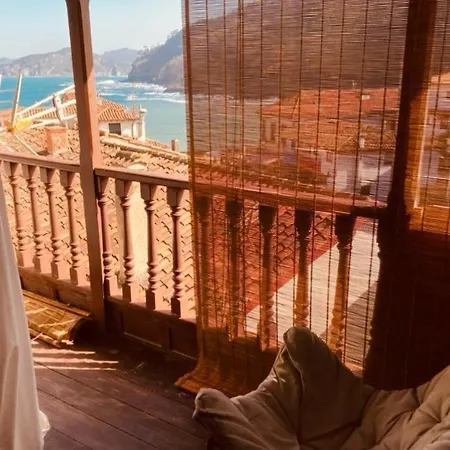 Balcony And Ocean Views Holiday home Linero