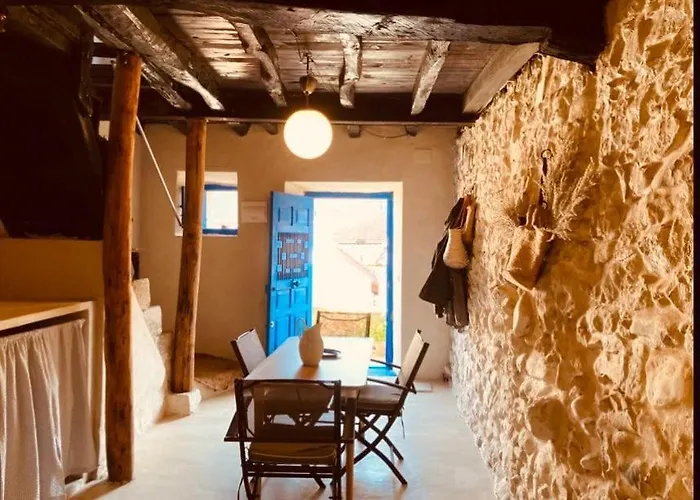 Balcony And Ocean Views Holiday home *