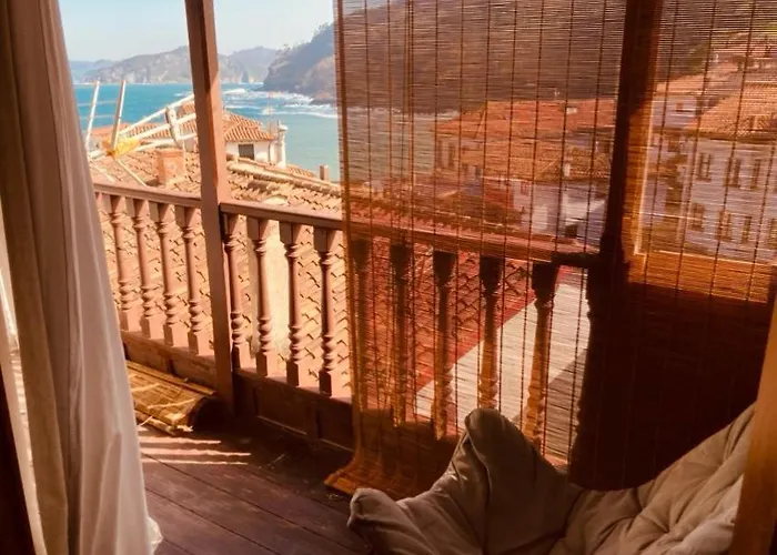 Balcony And Ocean Views Holiday home Linero